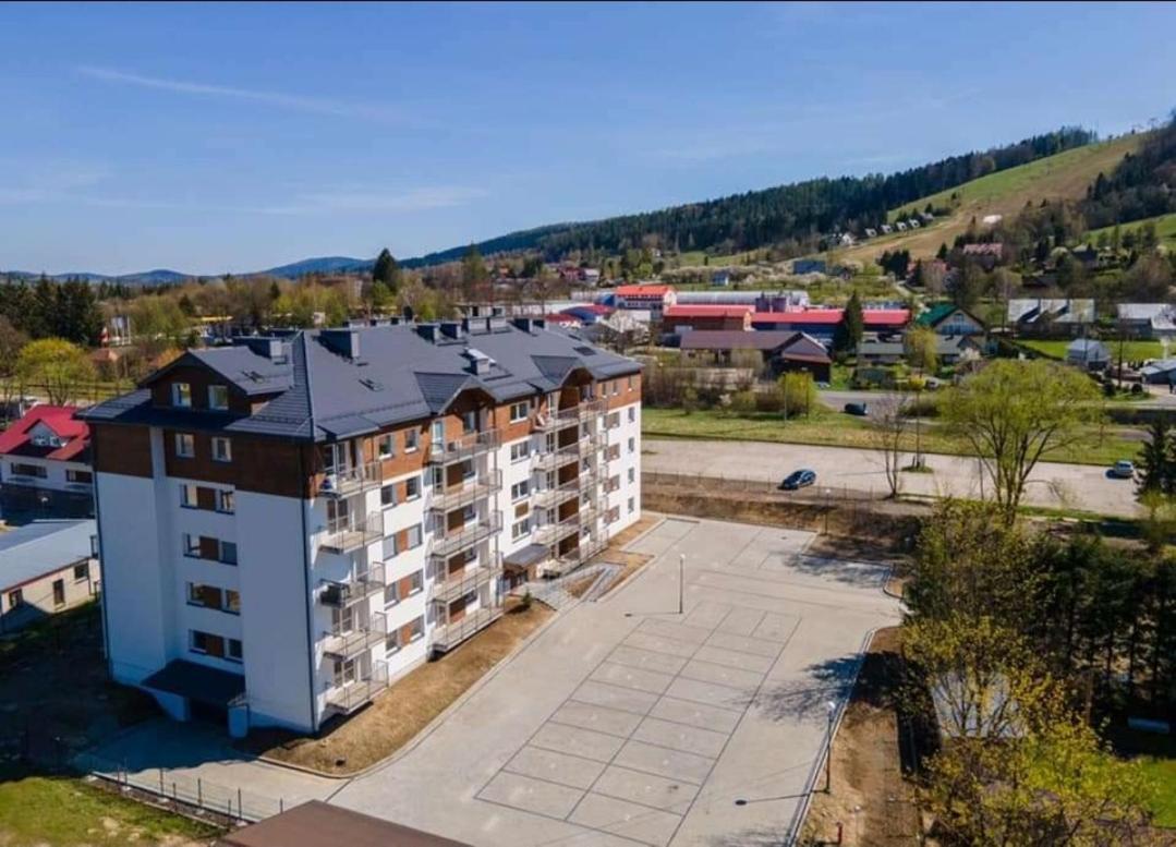 ウストシキ・ドルネBieszczady Apartament "Cicha Woda"アパートメント エクステリア 写真