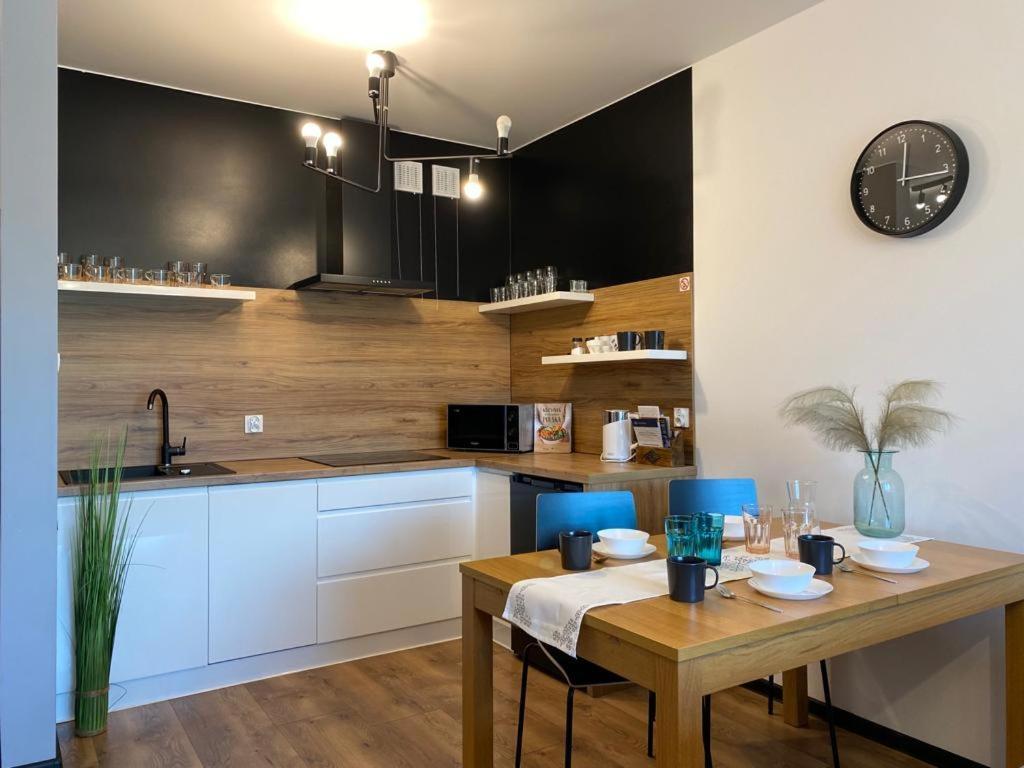ウストシキ・ドルネBieszczady Apartament "Cicha Woda"アパートメント エクステリア 写真